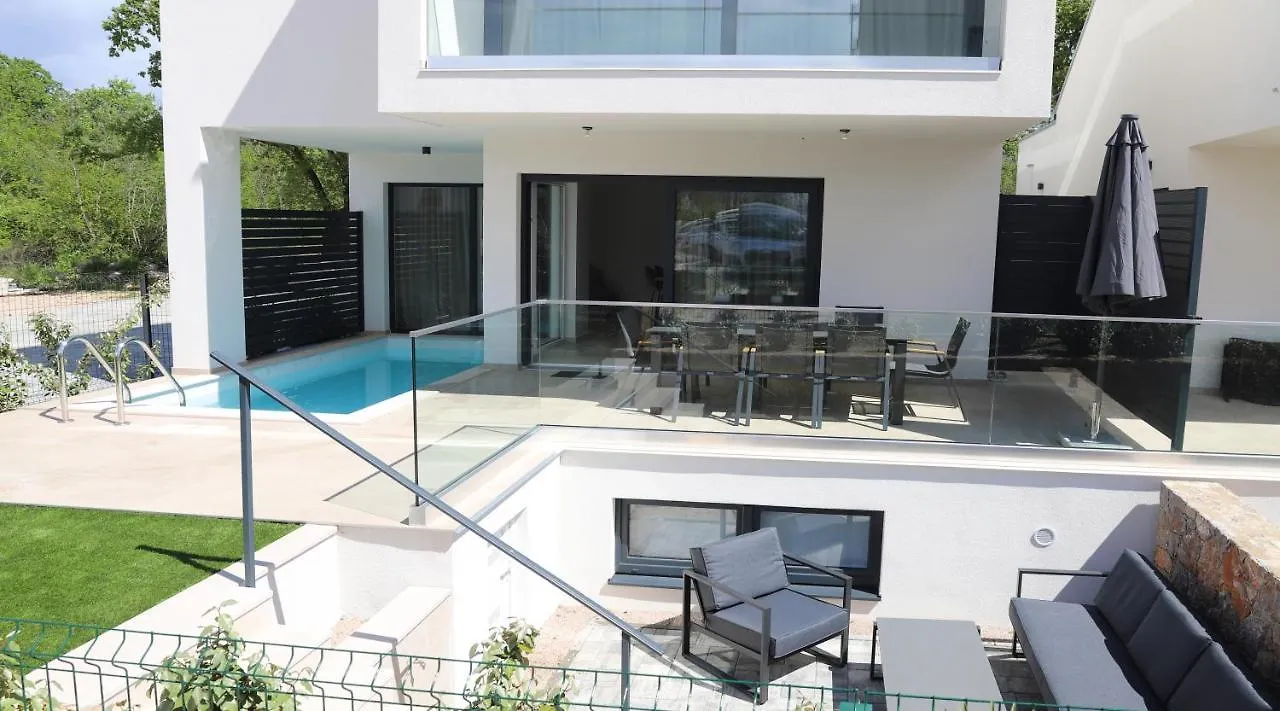 Brand New Apartment With Private Pool Njivice