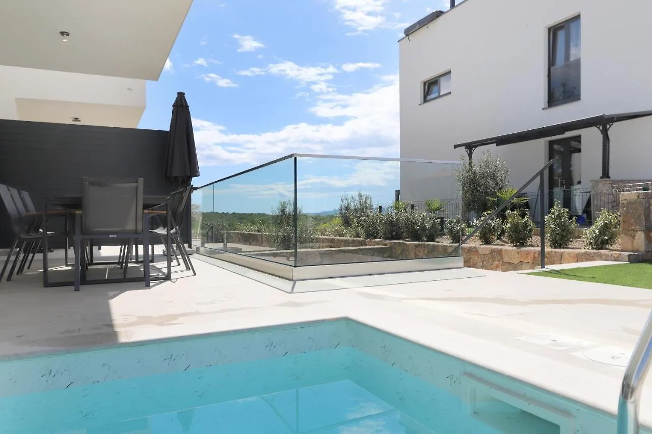 Brand New Apartment With Private Pool Njivice