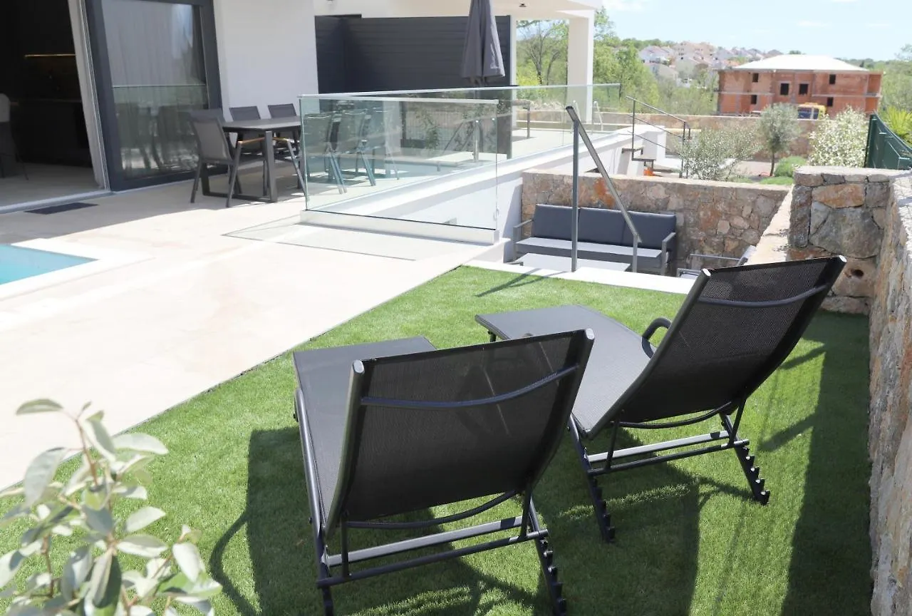 Brand New Apartment With Private Pool Njivice